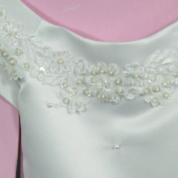 Robe de bouquetière ou première communion avec dentelle et perles - Picture 4 of 9